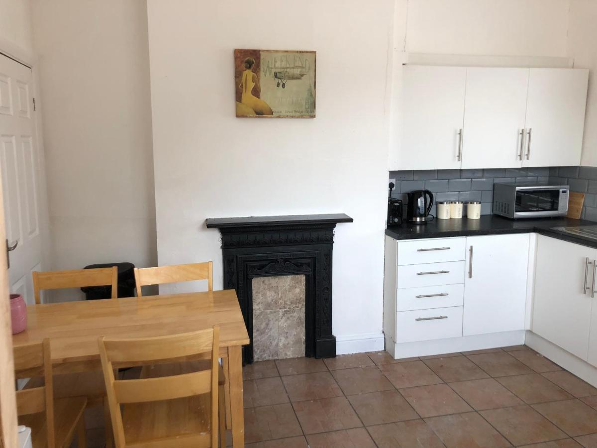 Renishaw Hilltop Cottage מראה חיצוני תמונה